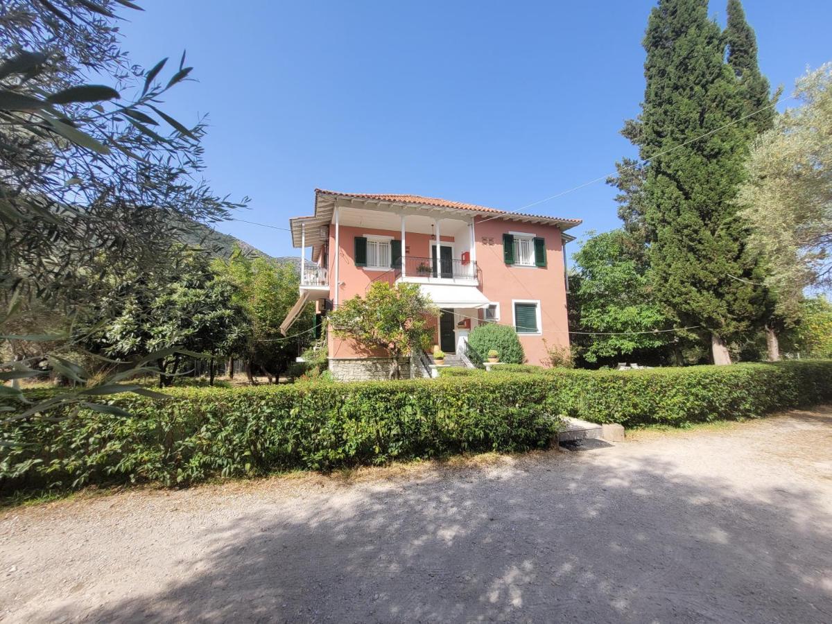 Villa Petros Nidhrion Exteriör bild