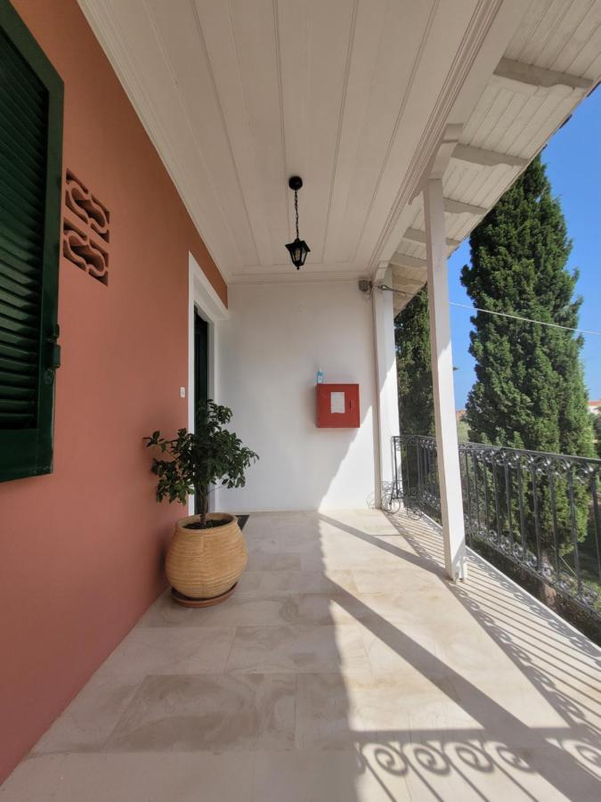 Villa Petros Nidhrion Exteriör bild